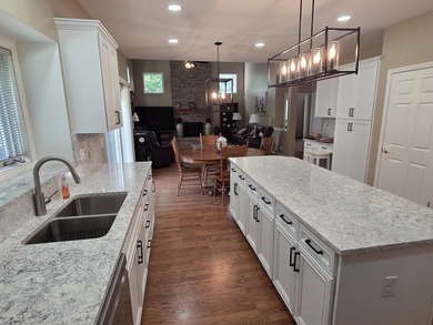 Take the keys and move right into this stunning, turn-key - photo 12