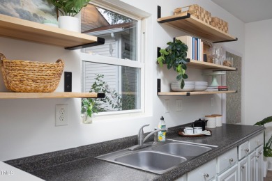 Watch out house hunters, this beauty is a triple treat! Charm