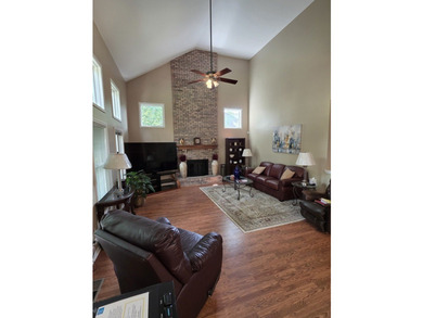 Take the keys and move right into this stunning, turn-key - photo 15
