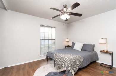 Well-located duplex in a highly desirable area with excellent