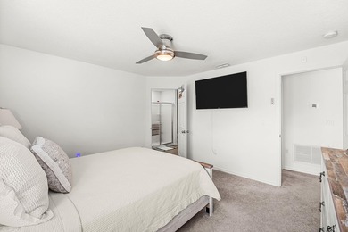 Beautifully maintained 2024 CBS home offering 3 bedrooms and 2 - photo 20
