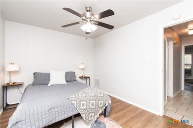 Well-located duplex in a highly desirable area with excellent