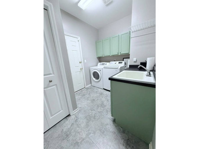 Take the keys and move right into this stunning, turn-key - photo 22