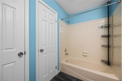 Welcome to this beautiful 3-bedroom, 1.5-bathroom Colonial home - photo 24
