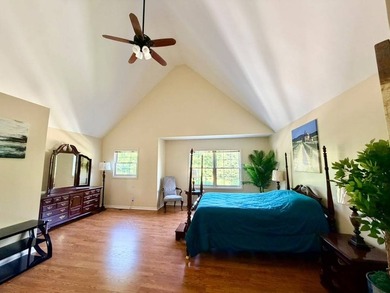 Take the keys and move right into this stunning, turn-key - photo 26