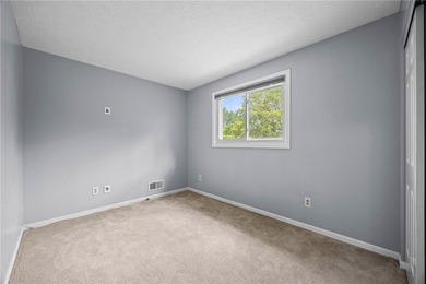 Welcome to this beautiful 3-bedroom, 1.5-bathroom Colonial home - photo 29
