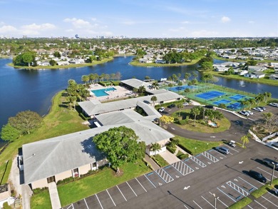 Welcome to Cypress Lakes, one of West Palm Beach's best-kept - photo 31