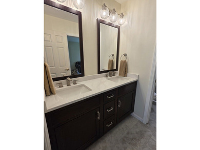 Take the keys and move right into this stunning, turn-key - photo 35