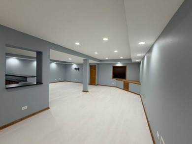 Take the keys and move right into this stunning, turn-key - photo 46