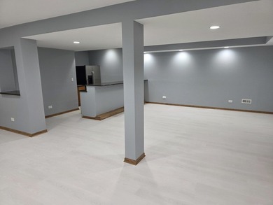 Take the keys and move right into this stunning, turn-key - photo 47