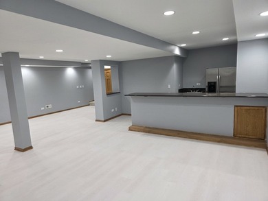 Take the keys and move right into this stunning, turn-key - photo 48