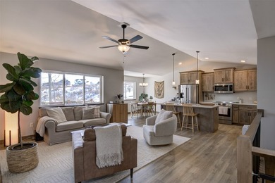 Custom C & M Jackson Model Home that's high-end and full of - photo 2