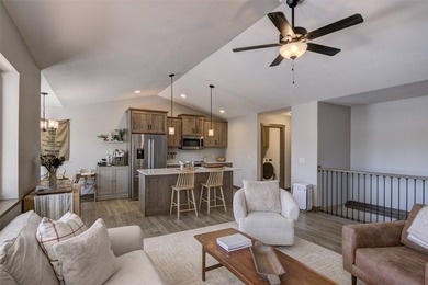 Custom C & M Jackson Model Home that's high-end and full of - photo 6