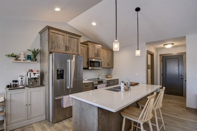 Custom C & M Jackson Model Home that's high-end and full of - photo 7