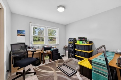Welcome home to 10 Mascot Drive, a beautifully updated 1 - photo 16