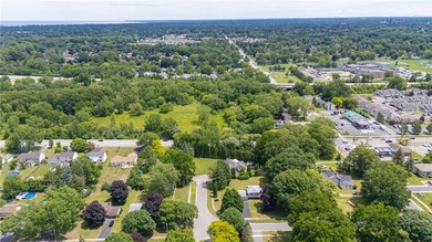 Welcome home to 10 Mascot Drive, a beautifully updated 1 - photo 24