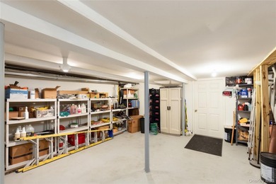 Strong mixed-use investment opportunity in Auburndale, Flushing - photo 9