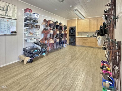 Offering a Dream Lifestyle for the equine enthusiasts, this is - photo 44