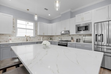 OFFERING $20,000 in buyer closing cost!! This home offers a - photo 9