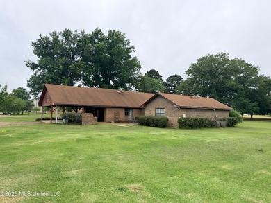 This offering is incredibly located on a primary arterial road - photo 19