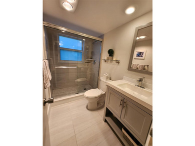 This Lakefront, spacious, Ground Floor 3 Bedroom, 2 Bath Condo - photo 23
