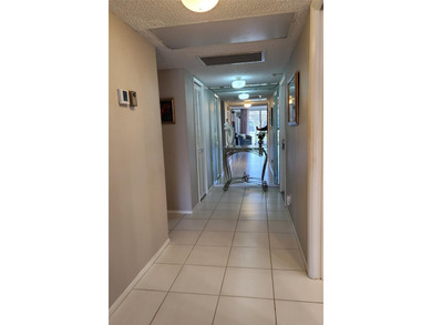 This Lakefront, spacious, Ground Floor 3 Bedroom, 2 Bath Condo - photo 28