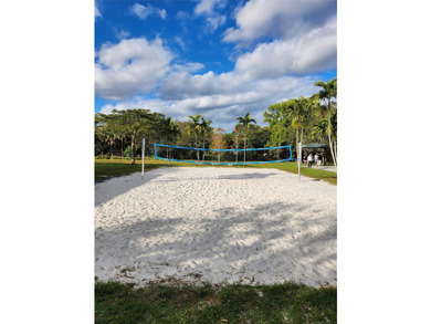 This Lakefront, spacious, Ground Floor 3 Bedroom, 2 Bath Condo - photo 37