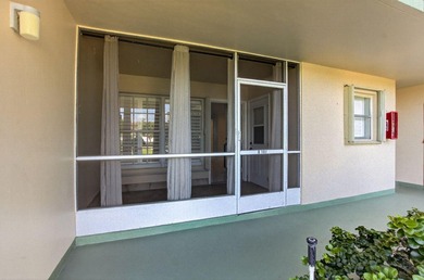 Welcome to easy living in this renovated 1 bedroom, 1.5 bath - photo 10