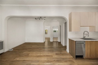 Prime mixed-use property for sale in Long Beach! This versatile - photo 12
