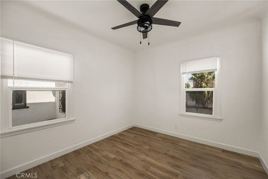 Prime mixed-use property for sale in Long Beach! This versatile - photo 19