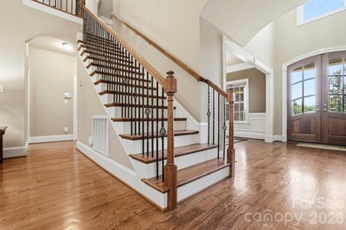 Beautiful all-brick home offering over 3,400 square feet of - photo 24