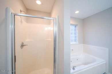 Welcome to Azalea Trace! This 3 bedroom 2 bath home is situated - photo 27