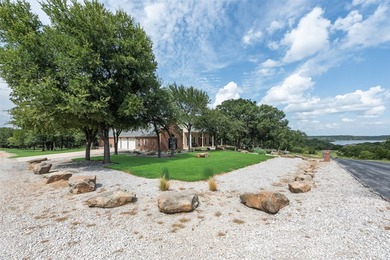 Beautifully Upgraded Lake View Home with Private Mother-In-Law - photo 2