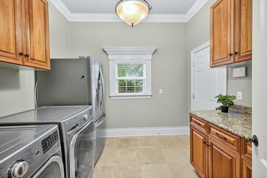 ABSOLUTLY STUNNING AND IMPRESSIVE 5 BEDROOM, 3 FULL BATH, 2 HALF - photo 37