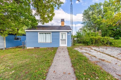 Duck Lake Home For Sale in Ingleside Illinois