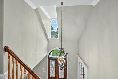 ABSOLUTLY STUNNING AND IMPRESSIVE 5 BEDROOM, 3 FULL BATH, 2 HALF - photo 41