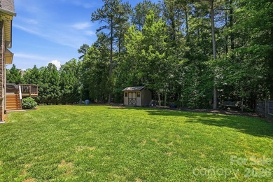Beautiful all-brick home offering over 3,400 square feet of - photo 44