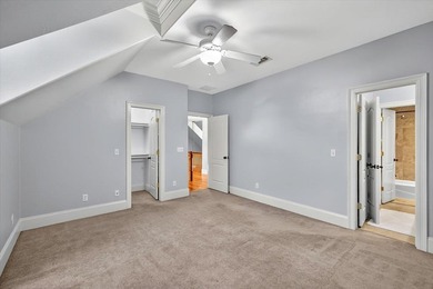 ABSOLUTLY STUNNING AND IMPRESSIVE 5 BEDROOM, 3 FULL BATH, 2 HALF - photo 44