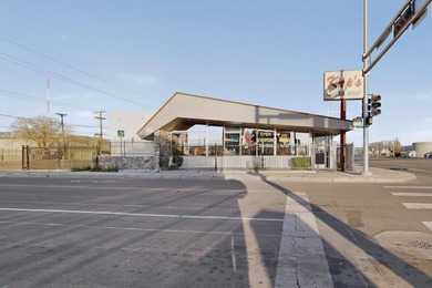 Located along Route 66, This Turn Key Restaurant offering