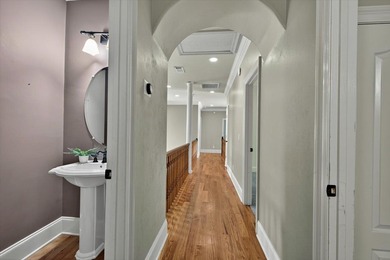 ABSOLUTLY STUNNING AND IMPRESSIVE 5 BEDROOM, 3 FULL BATH, 2 HALF - photo 53