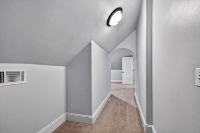 ABSOLUTLY STUNNING AND IMPRESSIVE 5 BEDROOM, 3 FULL BATH, 2 HALF - photo 54