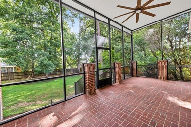 ABSOLUTLY STUNNING AND IMPRESSIVE 5 BEDROOM, 3 FULL BATH, 2 HALF - photo 60
