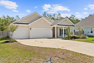 Welcome to this beautifully maintained single-story ranch style - photo 2