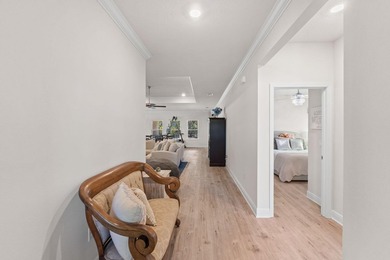 Welcome to this beautifully maintained single-story ranch style - photo 5