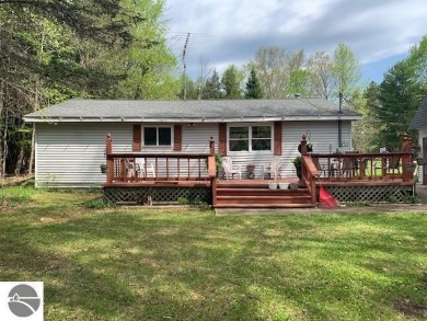 Muskegon River Home For Sale in Hersey Michigan