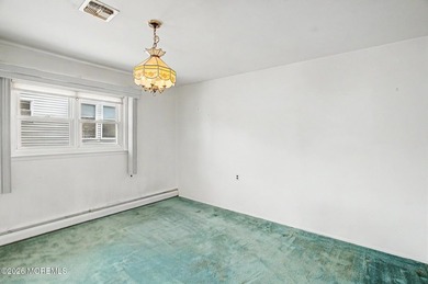 This Sarasota model presents a great opportunity to make a home - photo 12