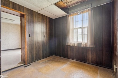 Unique opportunity to own a versatile commercial property with - photo 12