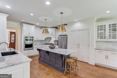 Discover rare luxury in the heart of the highly sought-after - photo 14