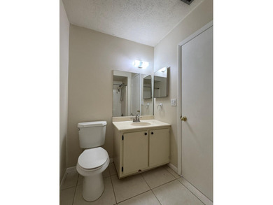Island Oasis at Carlton Villas! Experience the ultimate South - photo 15