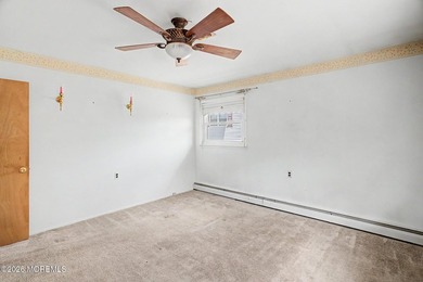 This Sarasota model presents a great opportunity to make a home - photo 18